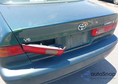 1998 Toyota Camry Le V6 из США, поврежденный, VIN 4T1BF22K1WU927328